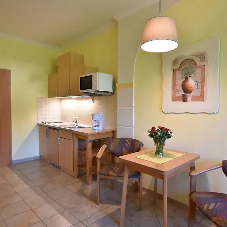 Cozy In Germany With Private Garden Апартаменты Рерик